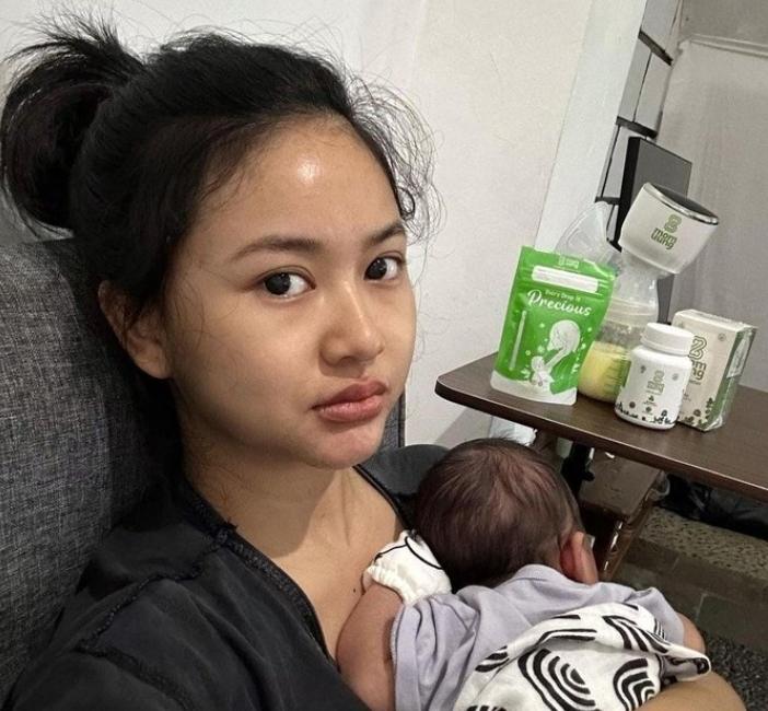 Potret Adinda Azani Usai Melahirka (Instagram/dindaazani)