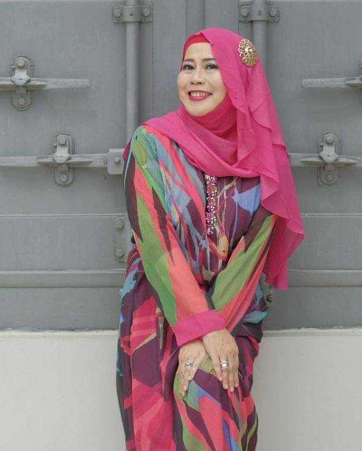 Artis yang Anaknya Meninggal di Usia Muda. (Instagram/dewiyullofficial)