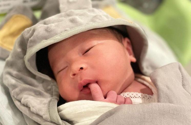Potret Rinni Wulandari Melahirkan Anak Kedua. (Instagram/@rinni_w) 