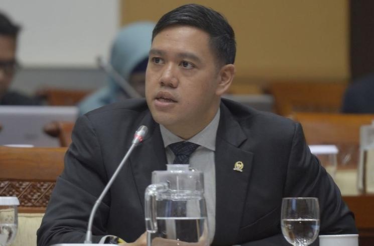 Pria Tampan yang Pernah Dekat dengan Shandy Aulia (instagram/@davefikarno)