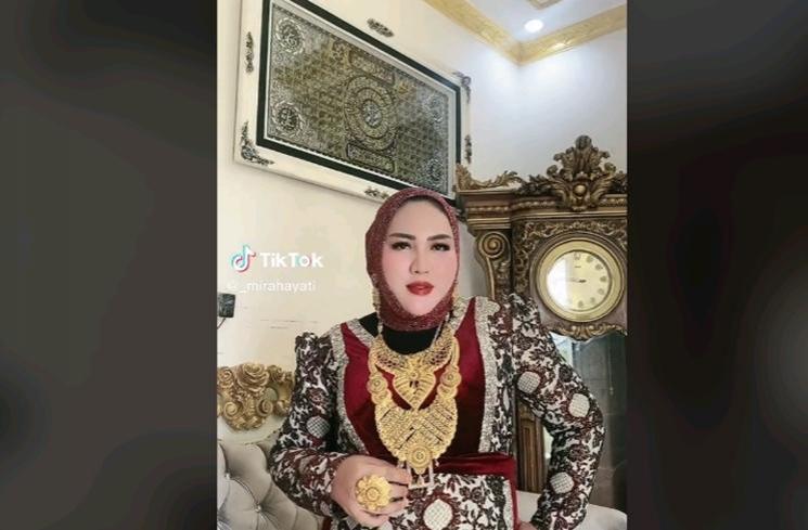 Rumah Mira Hayati (TikTok/@_mirahayati)