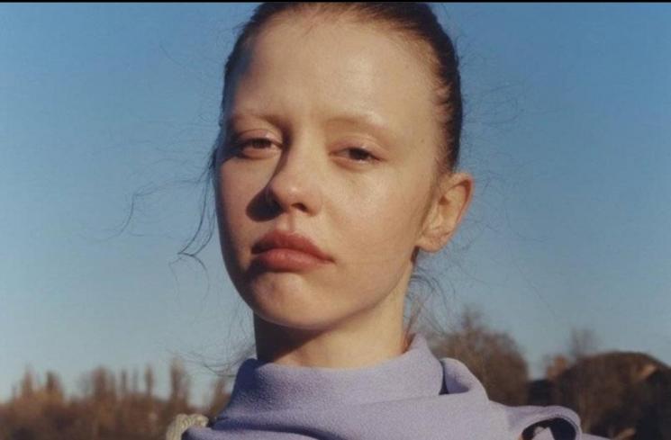 Profil Mia Goth. (Instagran/@officialmiagoth) 