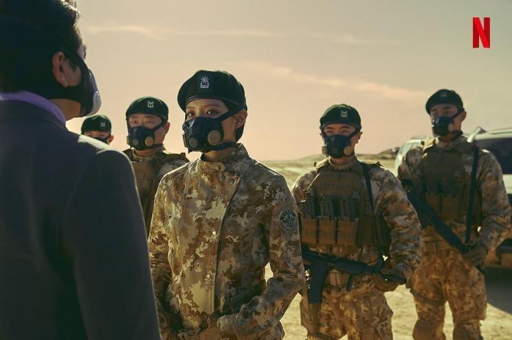 Adu Peran Pemain Drama Black Knight (Instagram/@netflixkcontent)