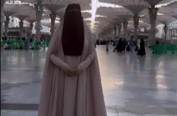 Isa Zega Umrah hingga Pakai Cadar malah Dihujat: Kamu Bisa Menipu Manusia tapi Tidak dengan Allah