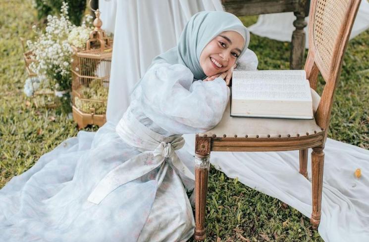 Potret Gamis Lesti Kejora (Instagram/lestykejora) 