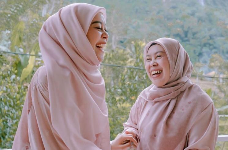 Potret Gamis Lesti Kejora (Instagram/lestykejora) 