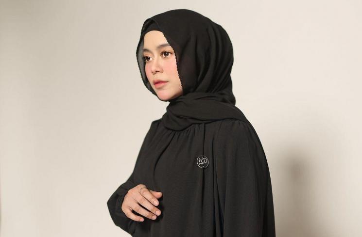 Potret Gamis Lesti Kejora (Instagram/lestykejora) 