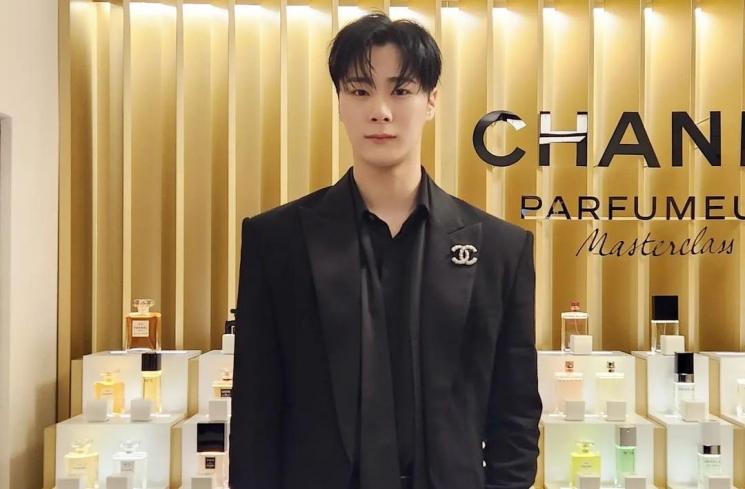 Profil Moonbin ASTRO. (Instagram/moon_ko_ng)