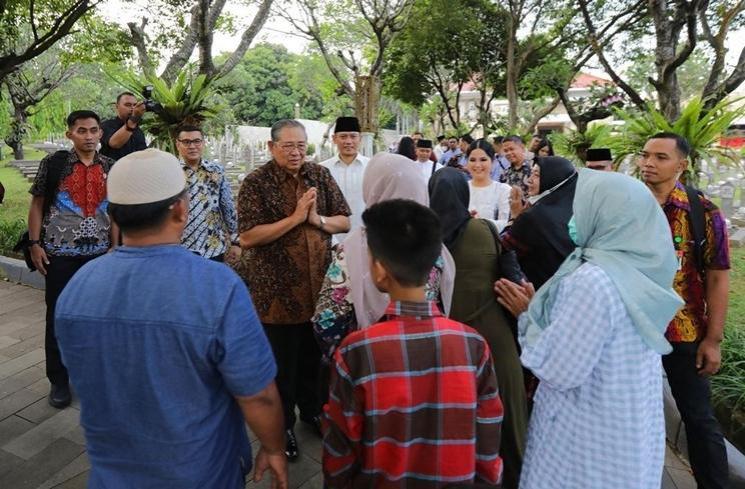 Potret Lebaran Keluarga SBY (Instagram/agusyudhoyono)