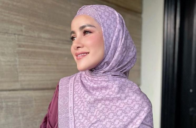 Artis Takut Naik Pesawat (Instagram/@ollaramlan)