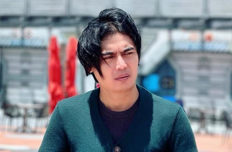 Artis Takut Naik Pesawat (Instagram/@charly_setiaku)