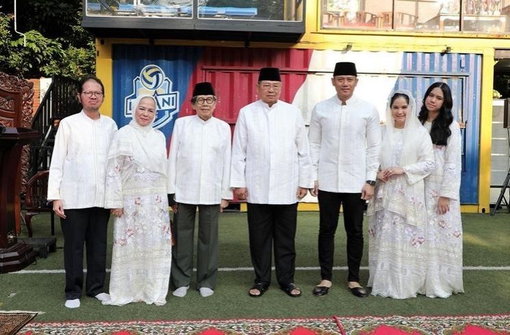 Potret Lebaran Keluarga SBY (Instagram/agusyudhoyono)