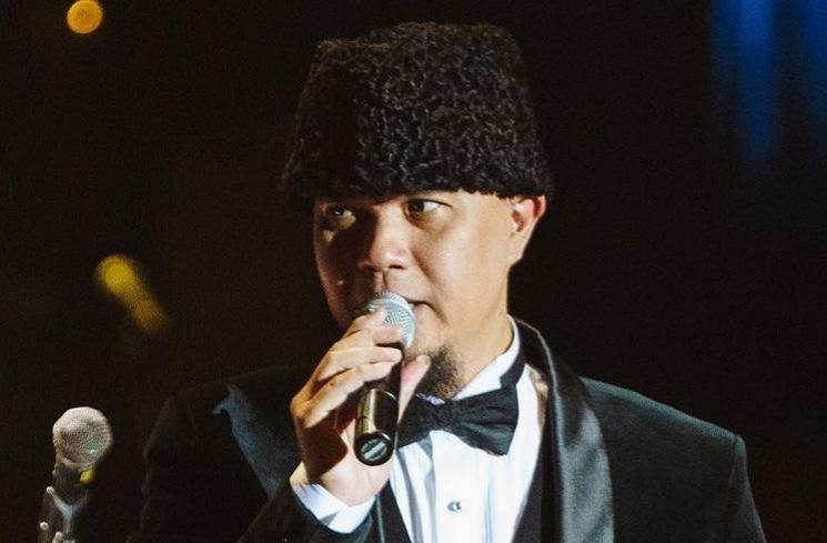 Artis Ketahuan Selingkuh (Instagram/ahmaddhaniofficial)