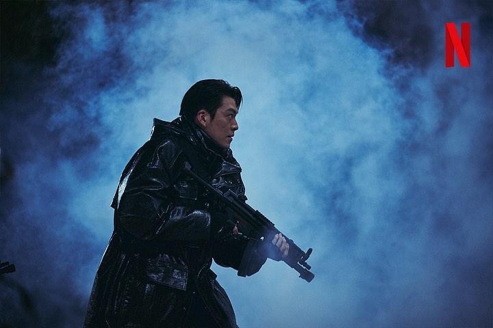 Potret Kim Woo Bin di Black Knight (Instagram/@netflixkcontent)