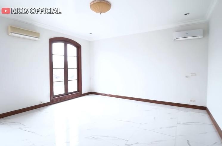 Potret Rumah Baru Ria Ricis (YouTube Ricis Official)
