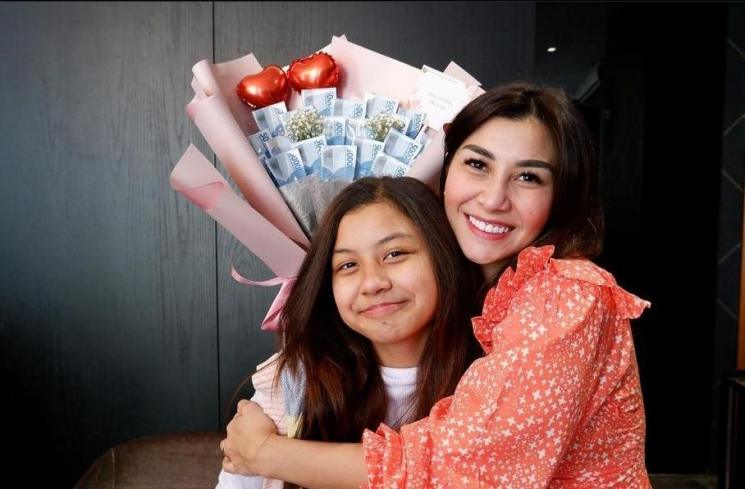 Potret Terbaru Atqia (Instagram/@mikaelaatqia27/@nissyaa) 
