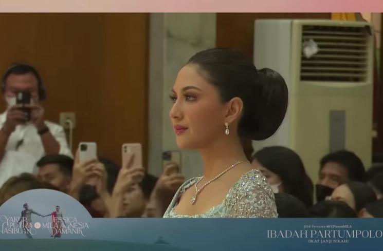 Potret Ikat Janji Nikah Jessica Mila dan Yakup Hasibuan. (YouTube/Jessica Mila) 