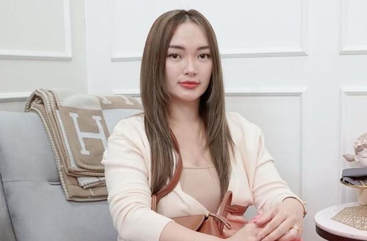 Artis yang Sempat Bekerja Jadi Buruh (Instagram/@zaskia_gotix)