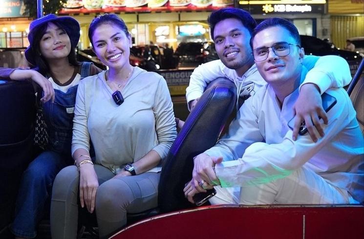 Potret Akrab Nikita Mirzani dan Fuji (Instagram/@dr.okypratamaa)