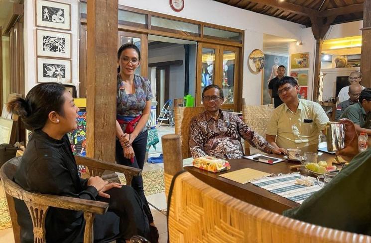Soimah Bertemu Menteri Mahfud MD. (Instagram/showimah)