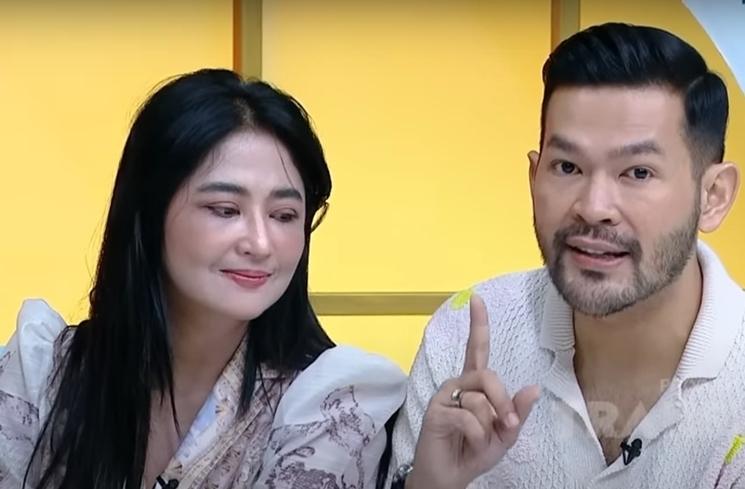 Potret Terbaru Wajah Dewi Perssik (YouTube Trans7 Official)