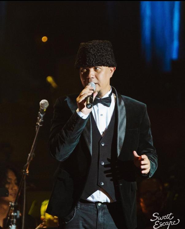 Artis Cerai Usai Diisukan Selingkuh(Instagram/@ahmaddhaniofficial) 