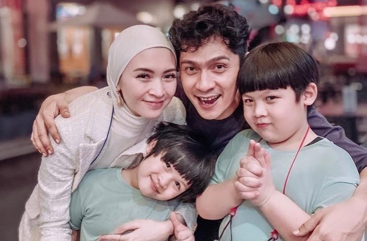 Artis Hamil Anak Kedua karena Kebobolan (instagram/@donitabhubiy)