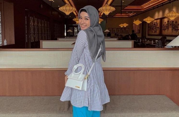 Artis asal Lampung (Instagram/@poppybungariphat)