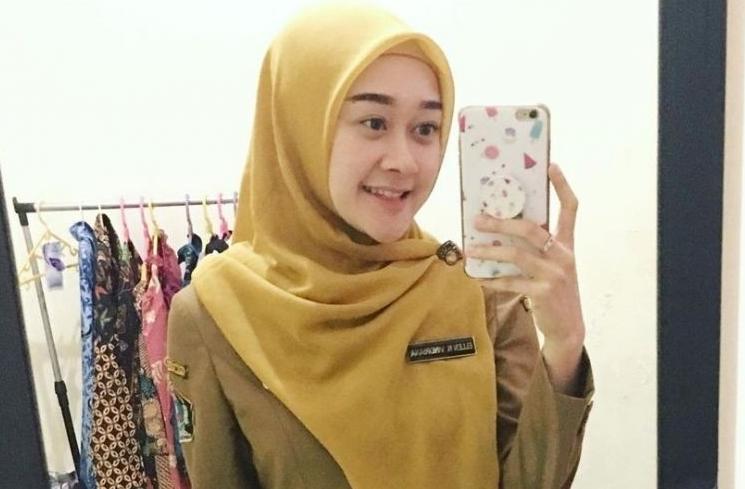 Artis Jadi Dosen (Instagram/@ellennitaa)