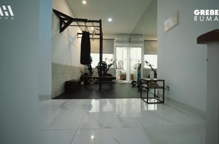 Rumah Denny Sumargo (YouTube/AH)