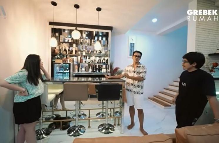 Rumah Denny Sumargo (YouTube/AH)