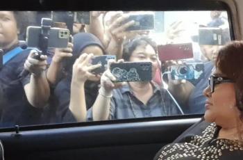 Ngamuk Dicap Berasa Jadi Artis oleh Netizen, Ibu Virgoun: Eh Keset Kaki Lo!