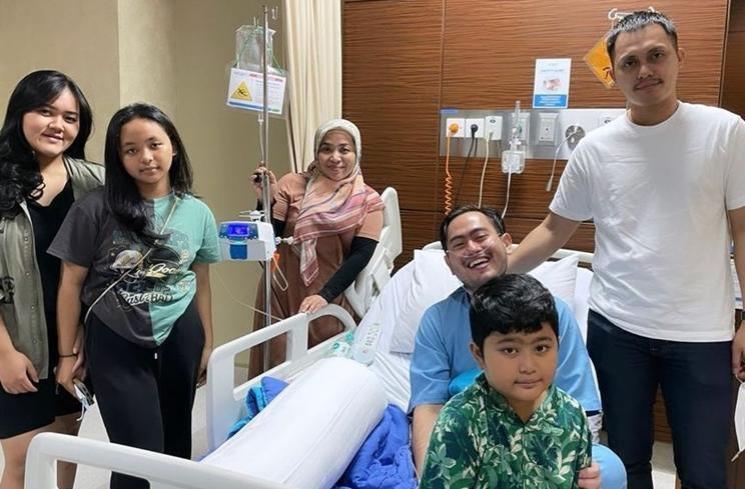 Pernikahan Artis Beda Usia Jauh Berujung Cerai (instagram/muzdalifah999)
