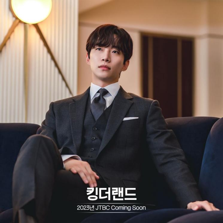 Potret Junho 2PM di King the Land (Instagram/@jtbcdrama)