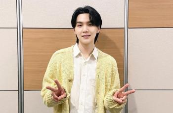Gelar D-Day Movie Night, Suga BTS Pakai Cardigan Rp 24 Juta: Mahal Banget