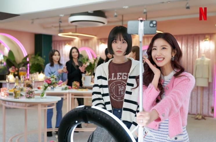 Adu Peran Pemain Drama Celebrity (Instagram/@netflixkcontent)