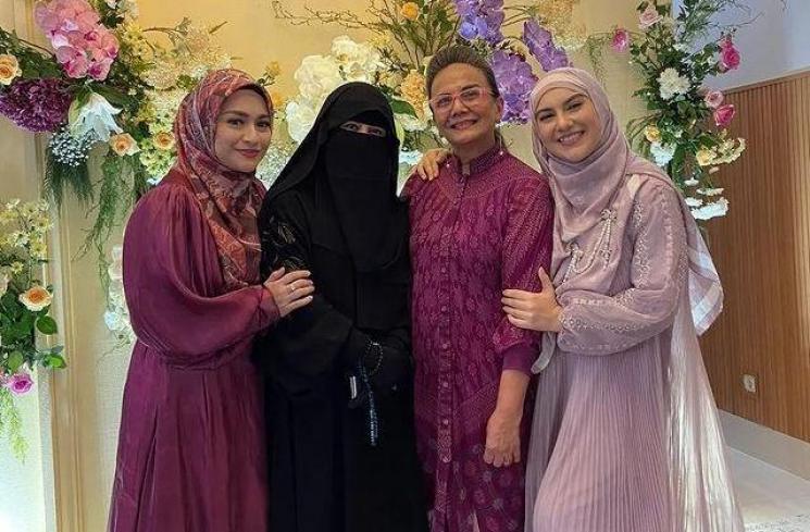 Potret Pengajian Ultah Irish Bella Tanpa Ammar Zoni. (Instagram/_irishbella_)