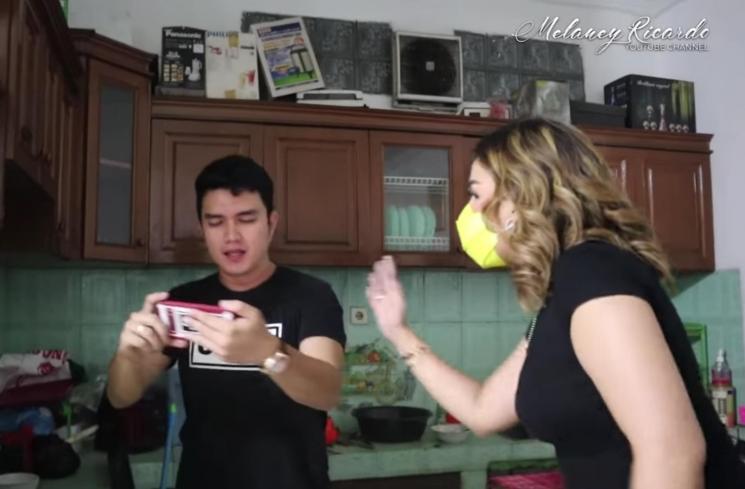 Rumah Aldi Taher (YouTube/Melaney Ricardo)