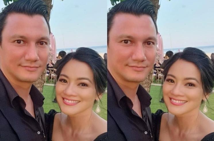 Potret Titi Kamal dan Christian Sugiono di Nikahan Adinia Wirasti (Instagram/@titi_kamall)