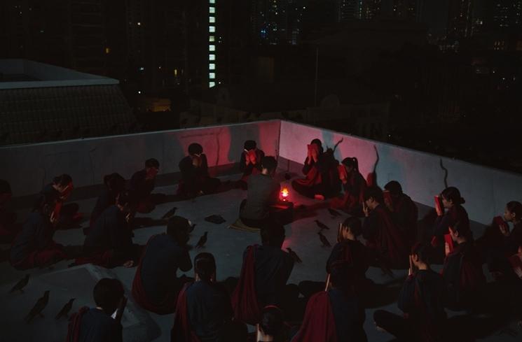 Sinopsis Home For Rent (IMDb)