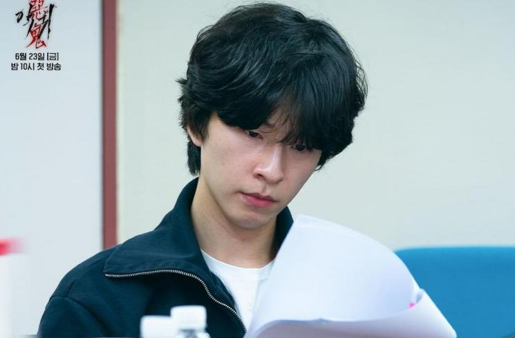 Potret Hong Kyung di Revenant (Instagram/@sbsdrama.official)