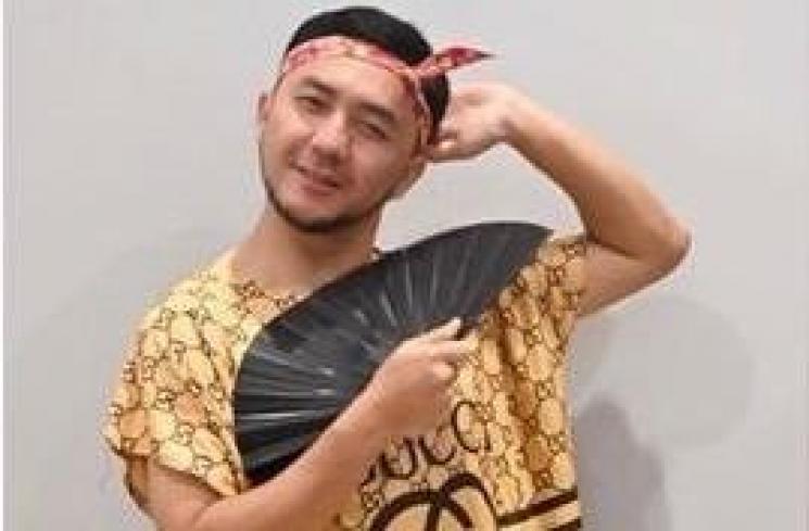 Potret The Prediksi Pakai Daster. (Instagram/@theprediksi)