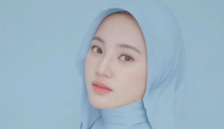 Potret Artis Berhijab Ikutan Trend AI Korea. (Instagram/ichasoebandono)