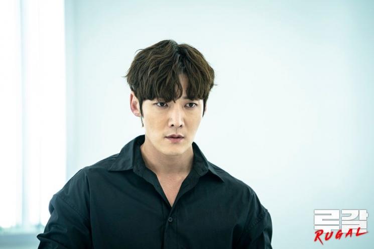 Sinopsis Rugal (Soompi)
