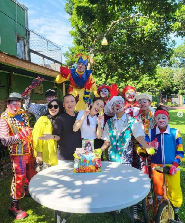 Potret ulang tahun Ayu Ting Ting ke-31. (Instagram/@ayutingting92)