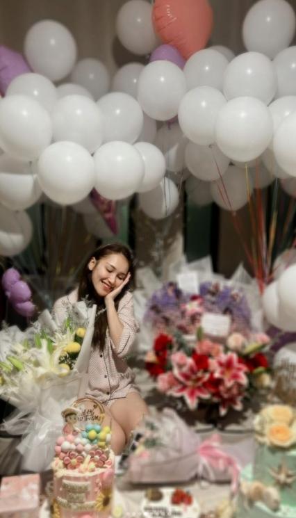 Potret ulang tahun Ayu Ting Ting ke-31. (Instagram/@ayutingting92)