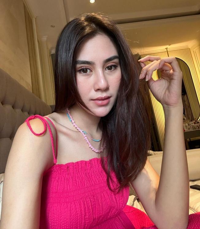 Isu Perselingkuhan yang Pernah Menerpa Keluarga Raffi Ahmad (Instagram/syahnazs) 
