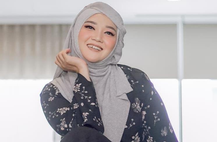 Artis Ditipu Rekan Bisnis (instagram/suliszehra)