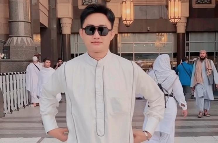 Artis Naik Haji 2023 (instagram/@boby_tince)