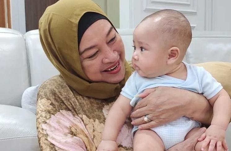 Potret Cantik Ibu Jeje Govinda (Instagram/faridabudyarti50)